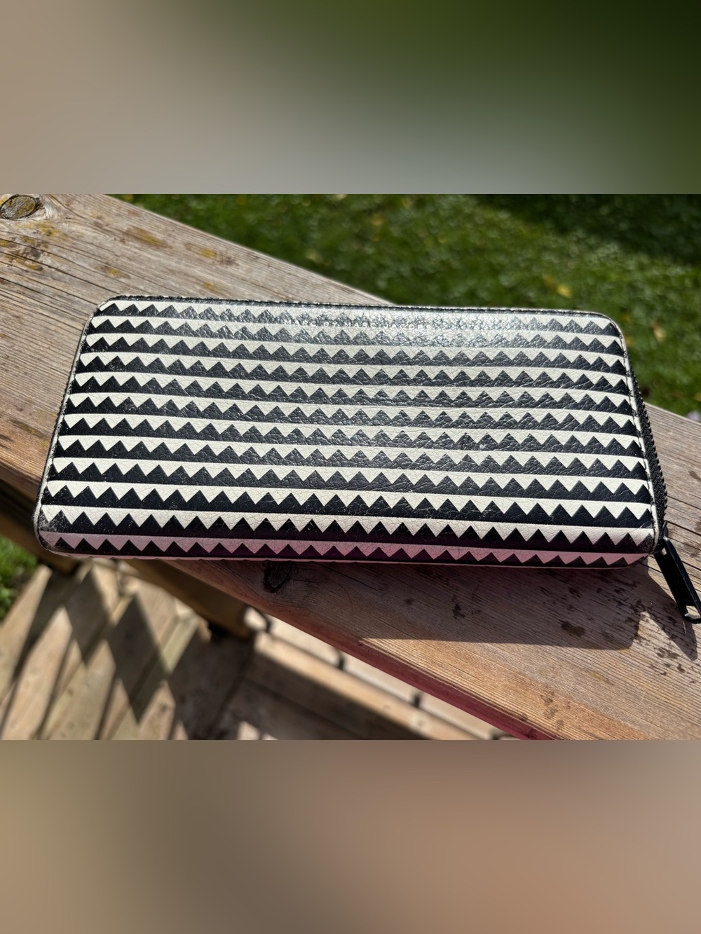 Marc Jacobs Leather Geometric Zip-Around Wallet